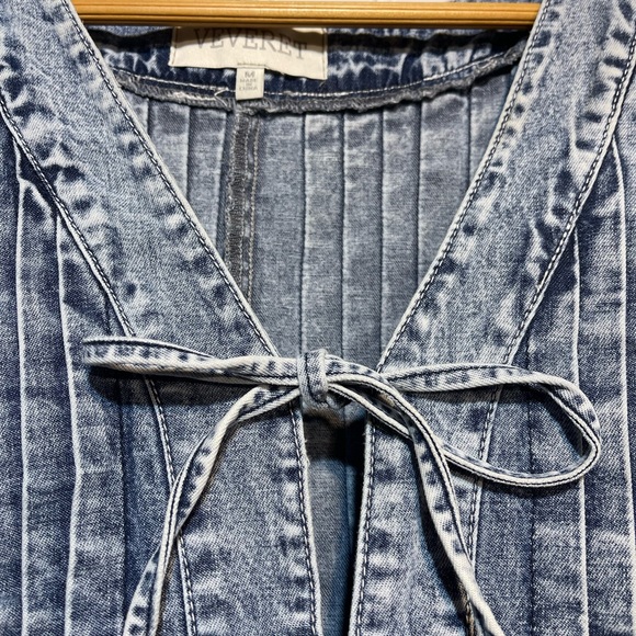Chic Denim Sleeveless Romper A26 - Picture 2 of 6